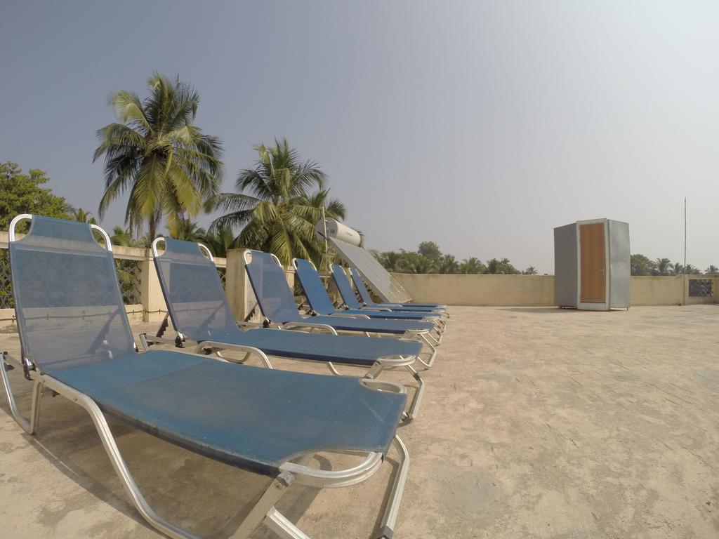 Ocean Crest Hotel Colva Exterior foto