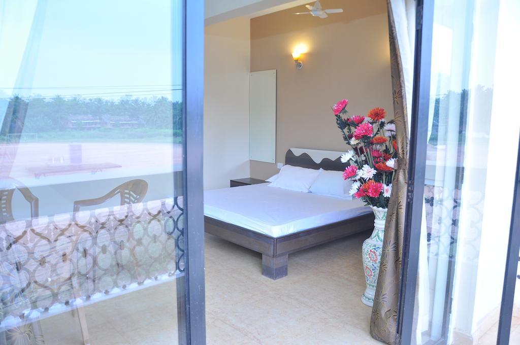 Ocean Crest Hotel Colva Quarto foto