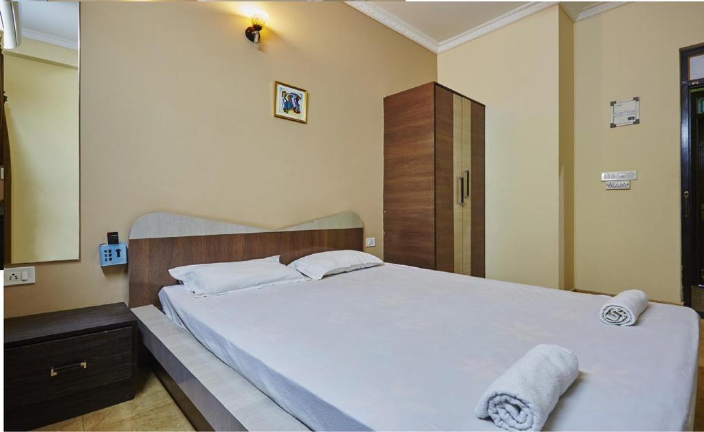 Ocean Crest Hotel Colva Exterior foto